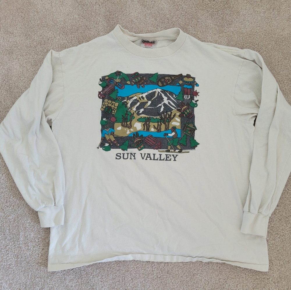 Sun Valley Graphic Long Sleeve Tee - Cream
